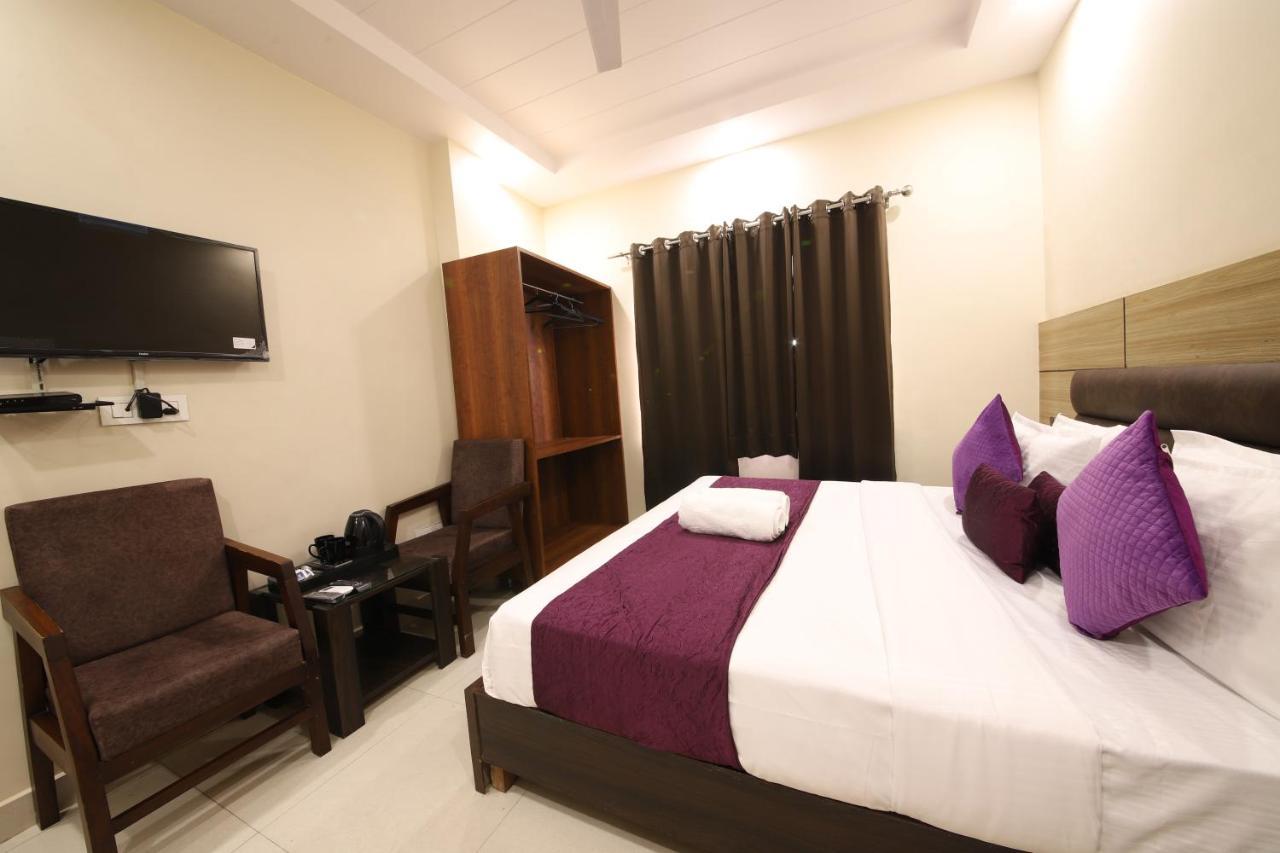 Perfect Stayz Dwarkesh - Hotel Near Haridwar Railway Station Exterior photo